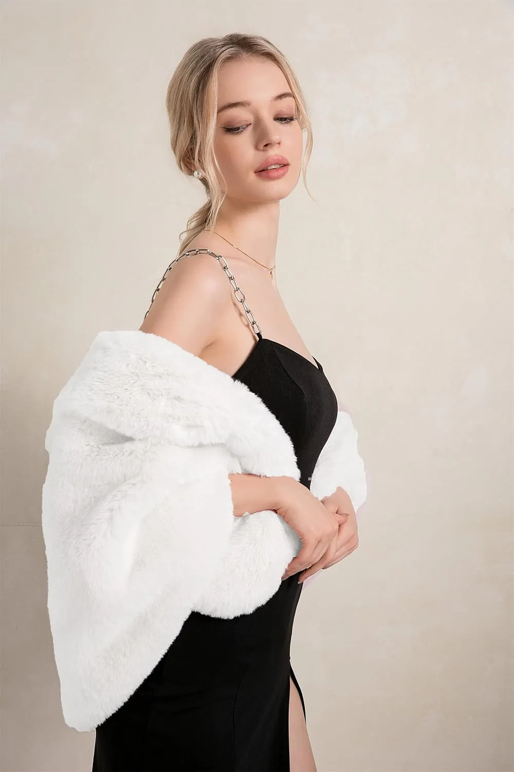 Faux Fur Shawls and Wraps For Women Stole Bridal Bridesmaids Warm Womens Cloak Cape Coat For Wedding Party